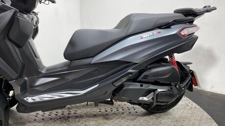 Piaggio MP3 400 HPE Sport CVT Euro 5 24