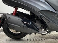 Piaggio MP3 400 HPE Sport CVT Euro 5 32