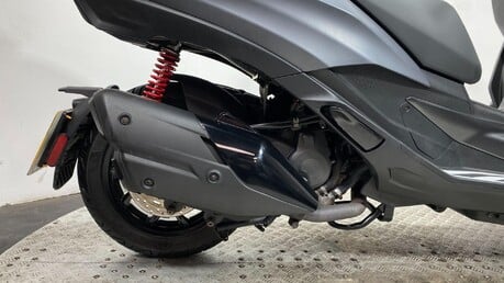 Piaggio MP3 400 HPE Sport CVT Euro 5 32