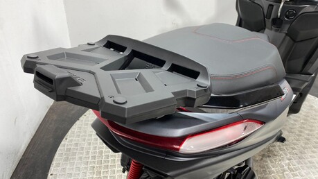 Piaggio MP3 400 HPE Sport CVT Euro 5 33