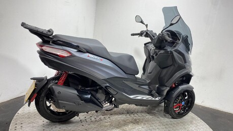 Piaggio MP3 400 HPE Sport CVT Euro 5 36