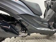 Piaggio MP3 400 HPE Sport CVT Euro 5 40