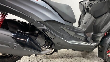 Piaggio MP3 400 HPE Sport CVT Euro 5 40
