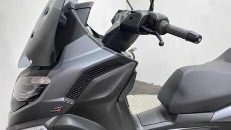 Piaggio MP3 400 HPE Sport CVT Euro 5 56