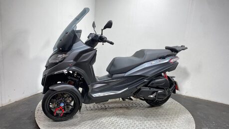 Piaggio MP3 400 HPE Sport CVT Euro 5 11