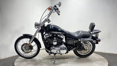 Harley-Davidson Sportster 2