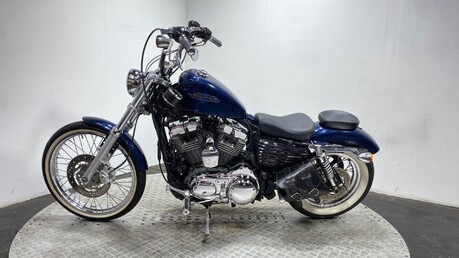 Harley-Davidson Sportster 1200 XL1200V Seventy-Two 2