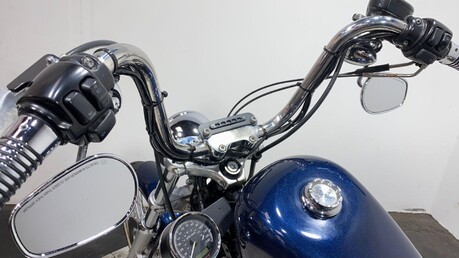 Harley-Davidson Sportster 1200 XL1200V Seventy-Two 13