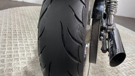 Harley-Davidson Sportster 1200 XL1200V Seventy-Two 31