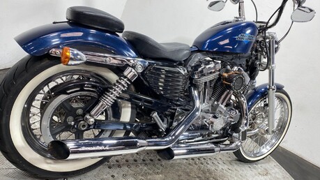 Harley-Davidson Sportster 1200 XL1200V Seventy-Two 37