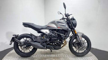 Moto Morini Seiemmezzo 1