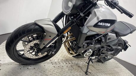 Moto Morini Seiemmezzo 4