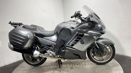 Kawasaki GTR ZG 1400 A9F 10