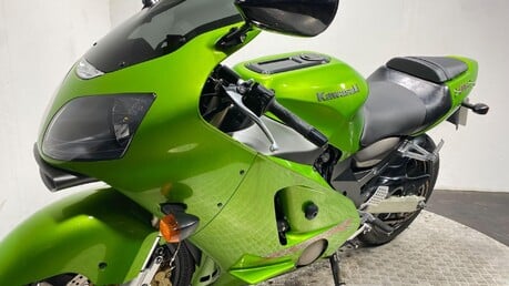 Kawasaki ZX ZX 1200 A1H 6