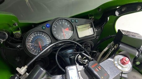 Kawasaki ZX ZX 1200 A1H 33