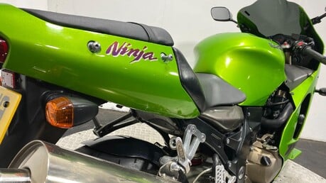 Kawasaki ZX ZX 1200 A1H 37