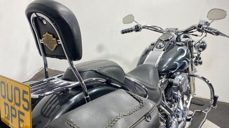 Harley-Davidson Softail Deluxe FLSTNI 1450 40
