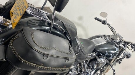 Harley-Davidson Softail Deluxe FLSTNI 1450 41