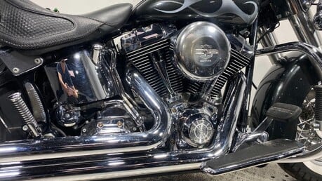 Harley-Davidson Softail Deluxe FLSTNI 1450 10