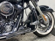 Harley-Davidson Softail Deluxe FLSTNI 1450 12