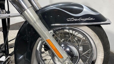Harley-Davidson Softail Deluxe FLSTNI 1450 25
