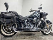 Harley-Davidson Softail Deluxe FLSTNI 1450 4