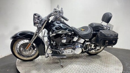 Harley-Davidson Softail Deluxe FLSTNI 1450 6