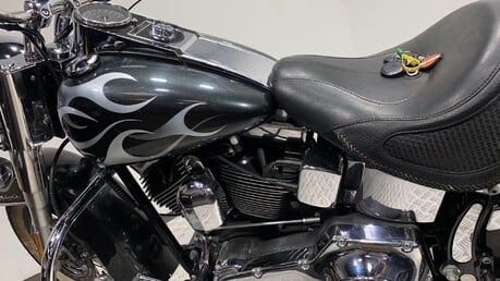 Harley-Davidson Softail Deluxe FLSTNI 1450 20