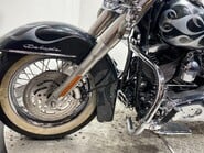 Harley-Davidson Softail Deluxe FLSTNI 1450 26