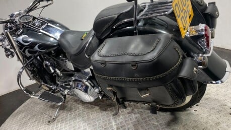 Harley-Davidson Softail Deluxe FLSTNI 1450 30