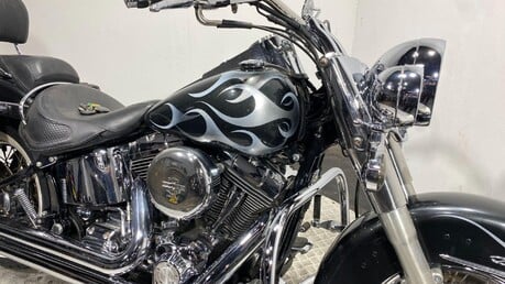Harley-Davidson Softail Deluxe FLSTNI 1450 42