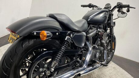Harley-Davidson Sportster XL 883 N IRON 14 3