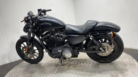 Harley-Davidson Sportster XL 883 N IRON 14 7