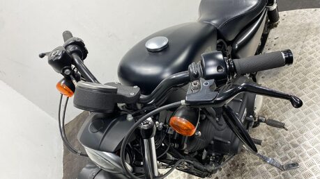 Harley-Davidson Sportster XL 883 N IRON 14 9