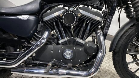 Harley-Davidson Sportster XL 883 N IRON 14 13