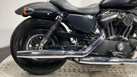 Harley-Davidson Sportster XL 883 N IRON 14 27