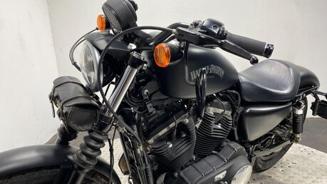 Harley-Davidson Sportster XL 883 N IRON 14 28