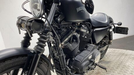 Harley-Davidson Sportster XL 883 N IRON 14 40