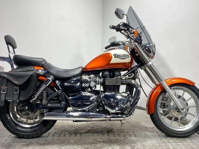 Triumph Bonneville BONNEVILLE AMERICA