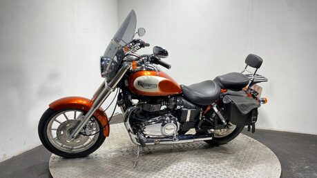 Triumph Bonneville BONNEVILLE AMERICA 10