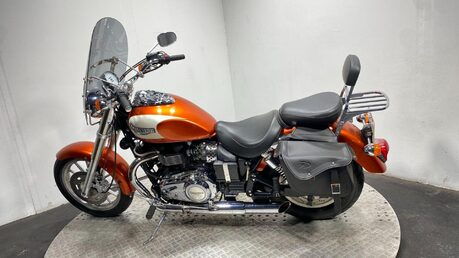 Triumph Bonneville BONNEVILLE AMERICA 11