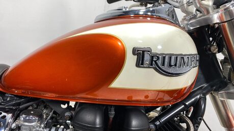 Triumph Bonneville BONNEVILLE AMERICA 27