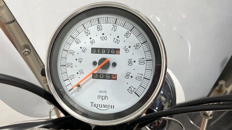 Triumph Bonneville BONNEVILLE AMERICA 34