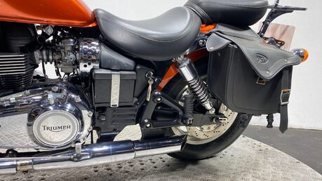 Triumph Bonneville BONNEVILLE AMERICA 40