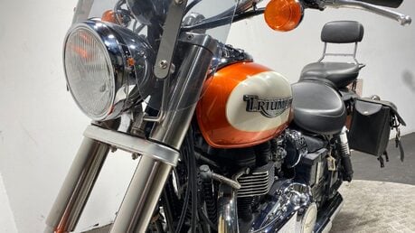 Triumph Bonneville BONNEVILLE AMERICA 44