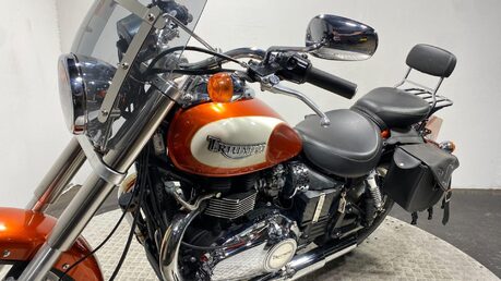 Triumph Bonneville BONNEVILLE AMERICA 49
