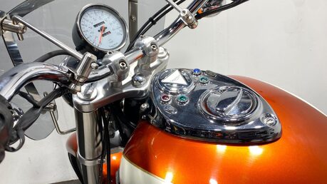 Triumph Bonneville BONNEVILLE AMERICA 52