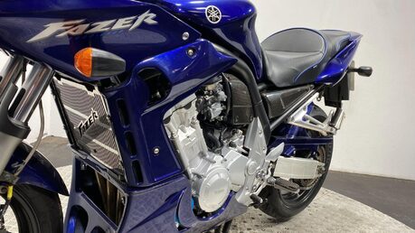 Yamaha FZS1000 FZS1000 25