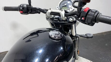 Triumph Street BONNEVILLE STREET TWIN 6