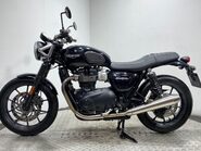 Triumph Street BONNEVILLE STREET TWIN 2